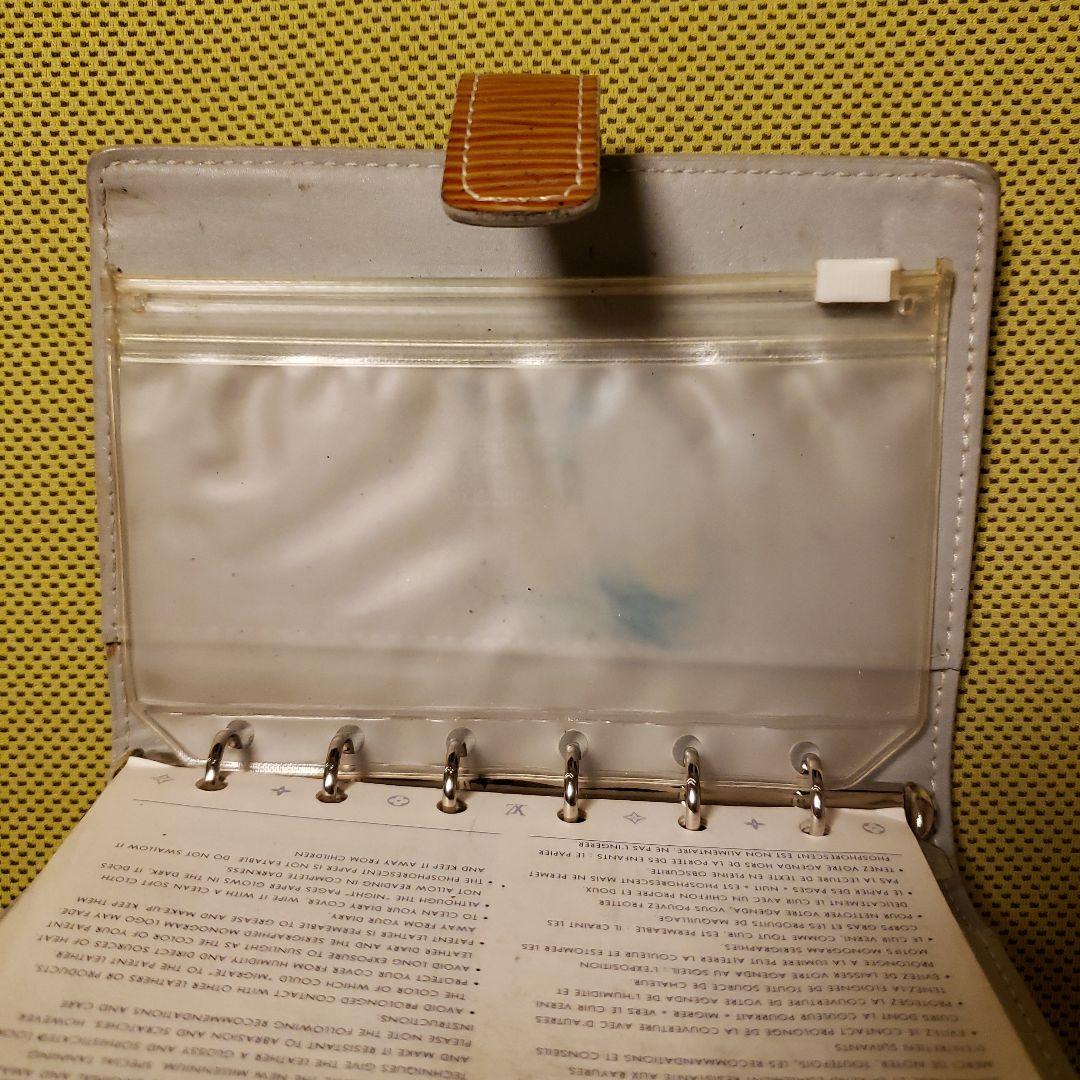 Louis Vuitton サイバーエピ レザー 手帳カバー　ピンク