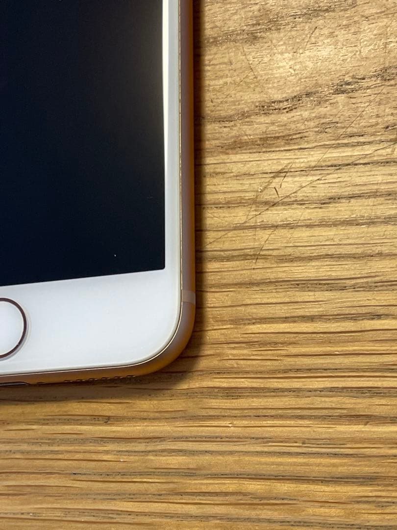 iPhone8 64 GB匿名発送　SIMフリー　最大電池71%