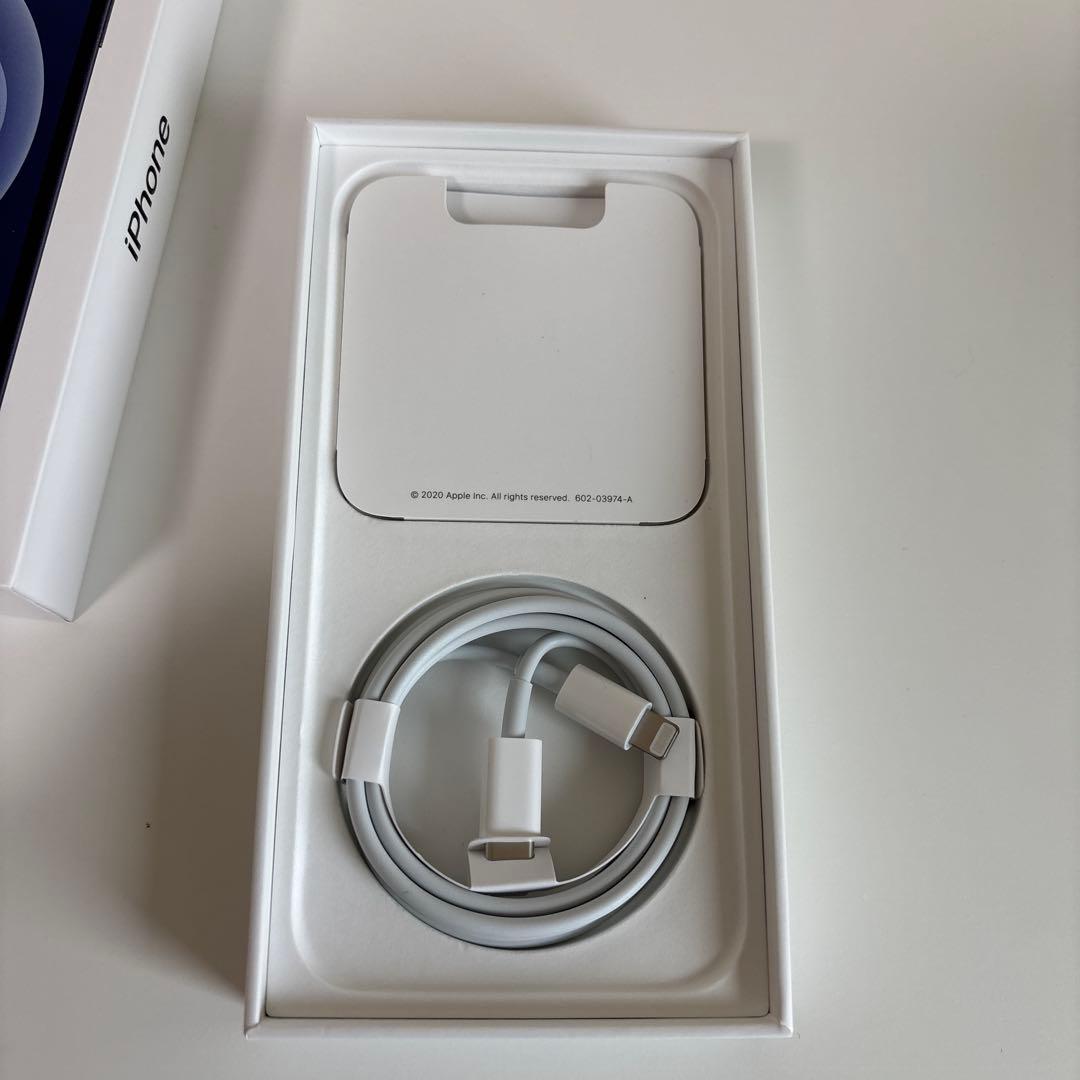 SIMフリー　Apple iPhone 12 64GB ブラック