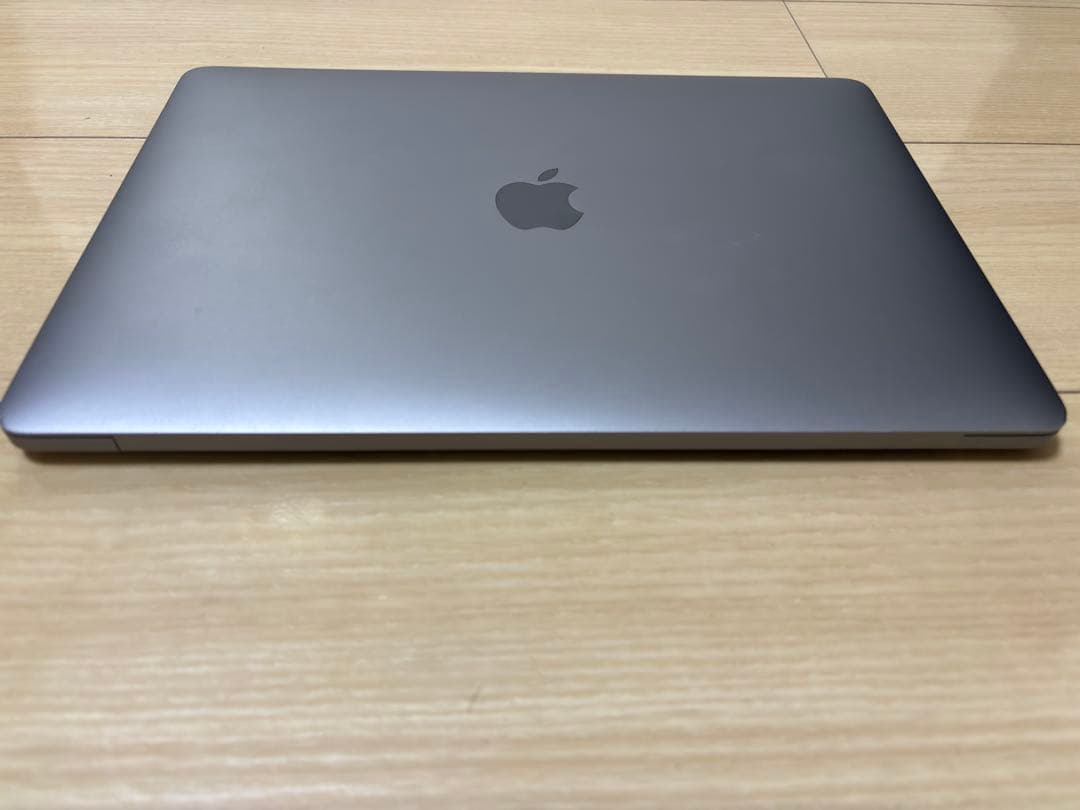 MacBook Pro M1 13インチ / メモリ8GB / SSD256GB
