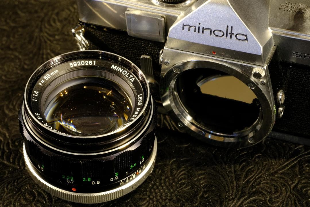 【希少・完動】東芝 EE-101 露出計(赤/青点灯)＋Minolta SR-1