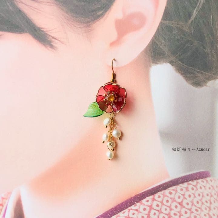 赤椿と紅オレンジ鬼灯の和風ピアス　イヤリング　(天然石レッドメノウ)