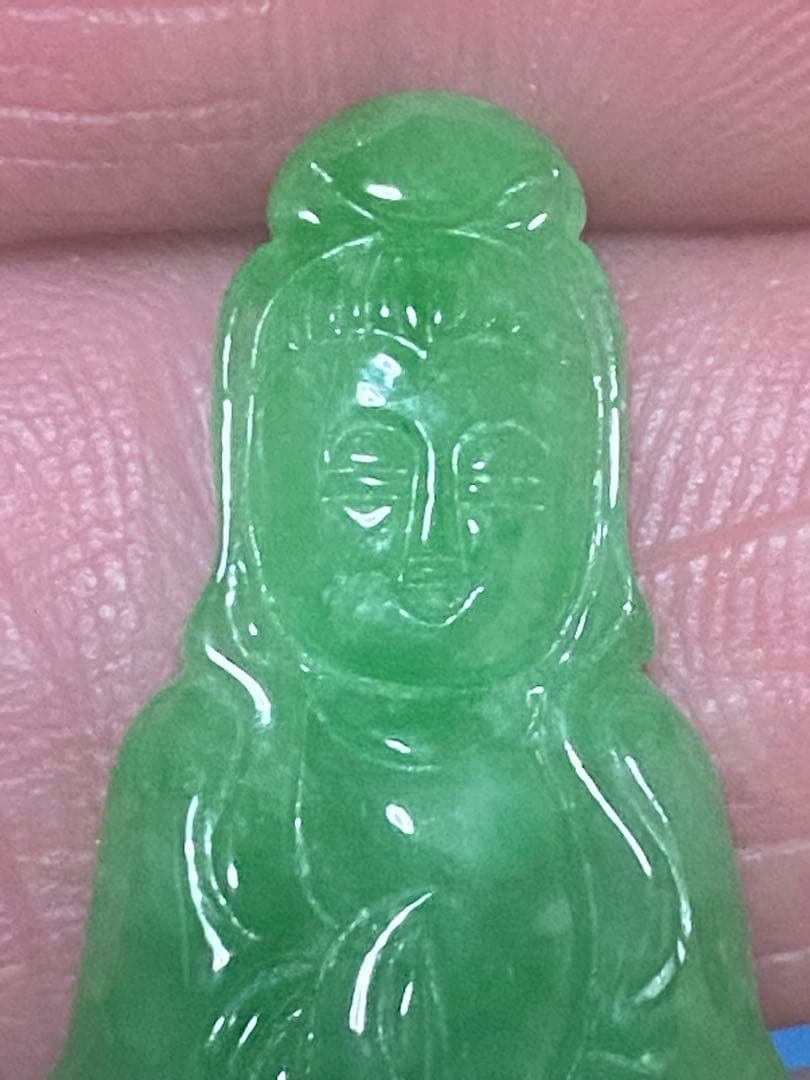 翡翠 天然石 ぺンダント