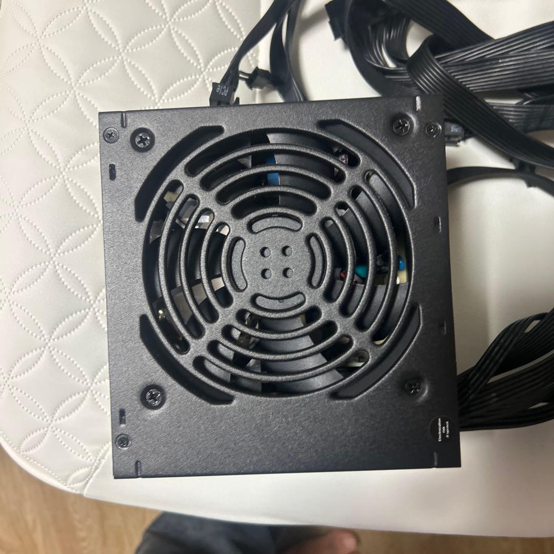 SilverStone ET750 750W 電源ユニット