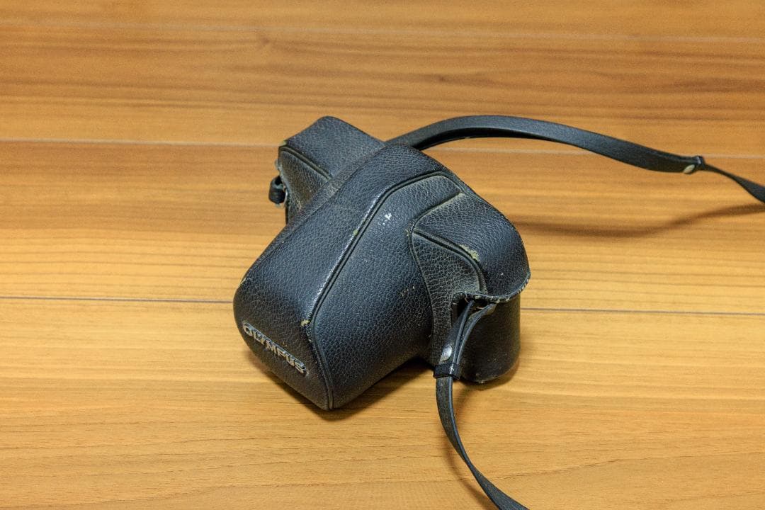 OLYMPUS OM-1 50mmレンズ付き　オリンパス フィルムカメラ