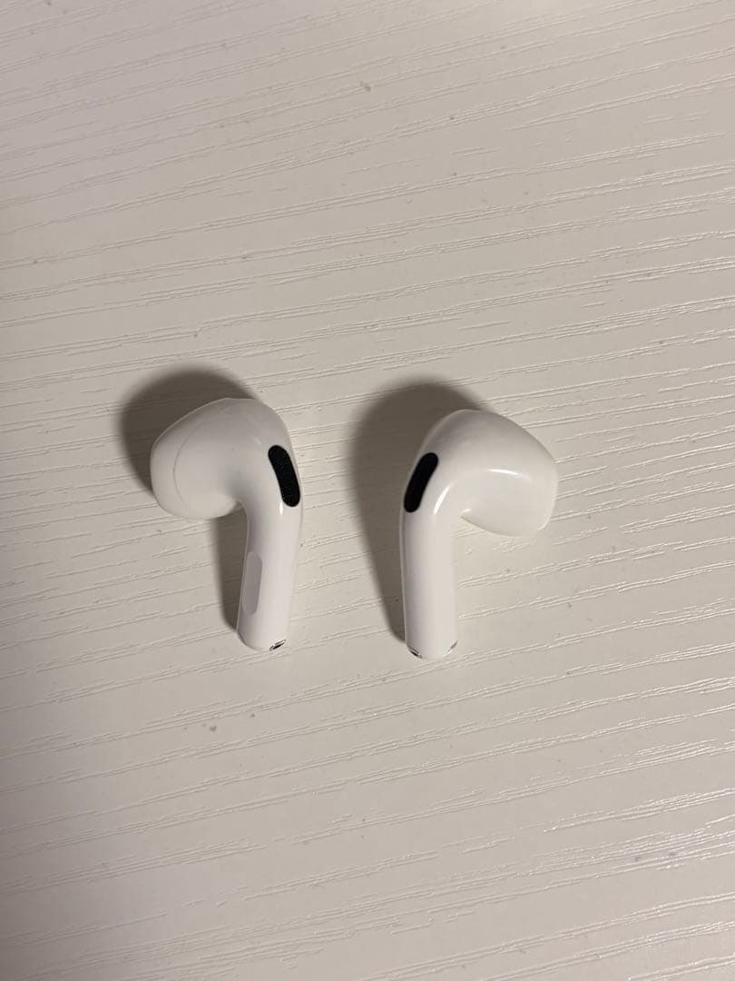 AirPods 第4世代（ANC / アクティブノイズキャンセリング搭載）