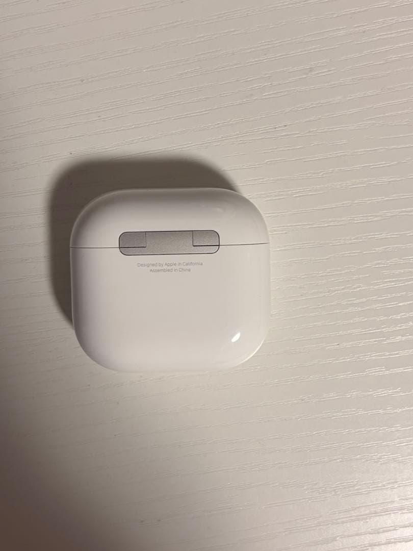 AirPods 第4世代（ANC / アクティブノイズキャンセリング搭載）