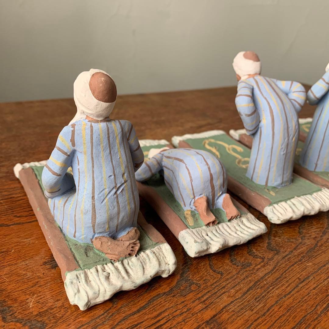 イスラム教　祈り　礼拝　土人形　ハンドペイント　エジプト周辺　工芸品　郷土玩具