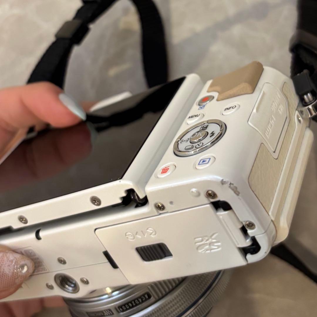 OLYMPUS PEN Lite E-PL7 レンズ付き超美品