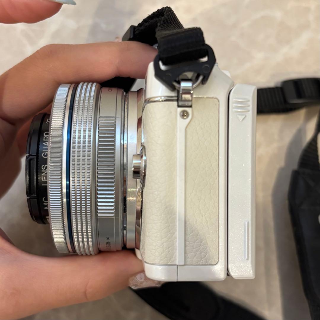 OLYMPUS PEN Lite E-PL7 レンズ付き超美品