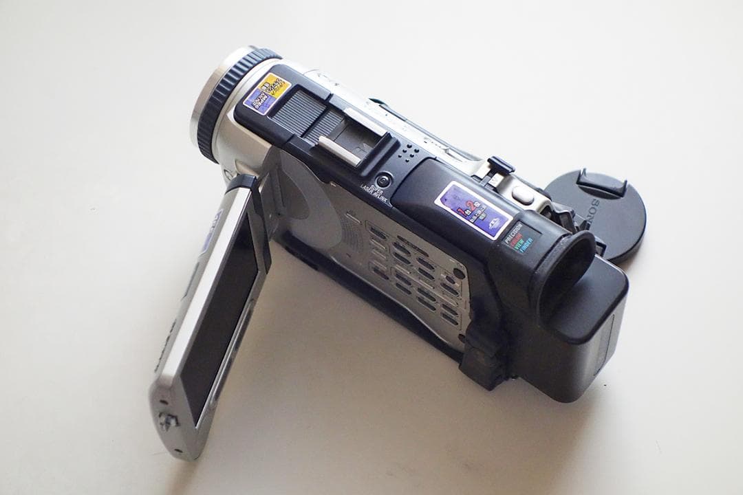 SONY DCR-TRV30 ビデオカメラ Q834