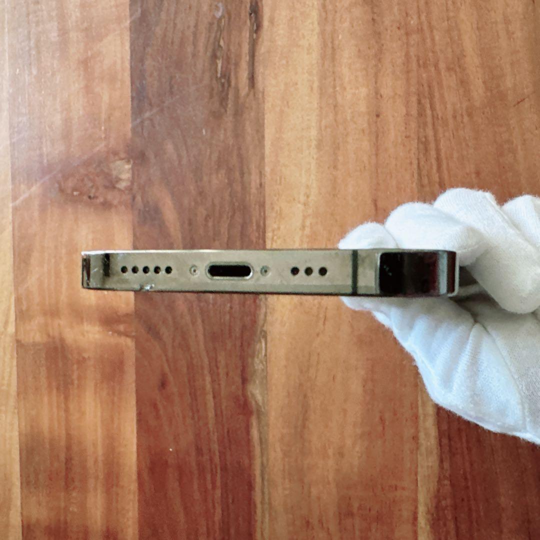 iPhone 12 Pro 256GB グラファイト バッテリー82%