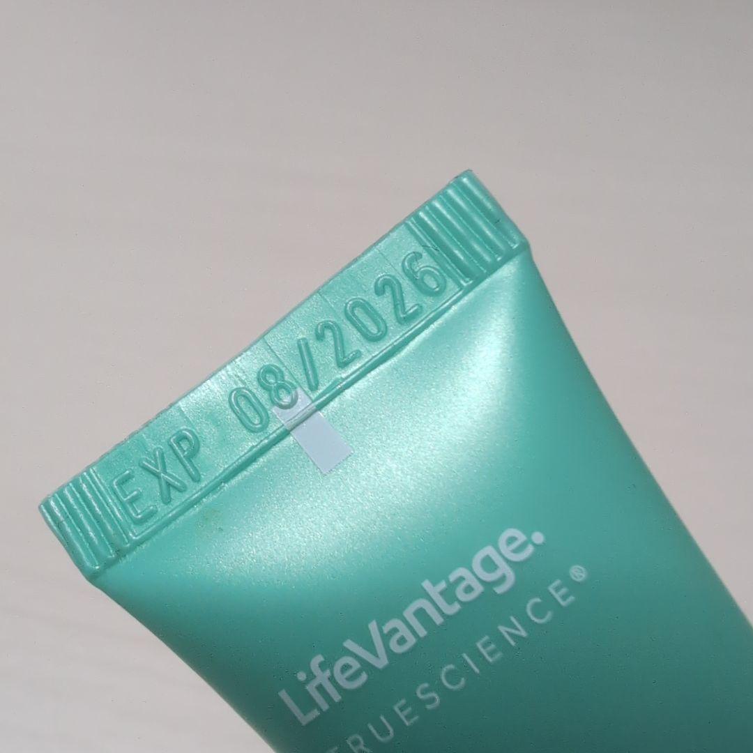 LifeVantage　クリーム、目元用美容液　おまとめ3点セット