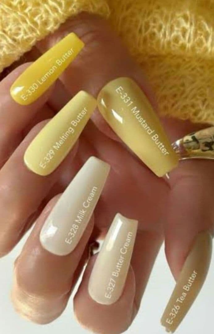 ココイスト　新品未使用　匿名発送　未開封　ソフトジェル　butter