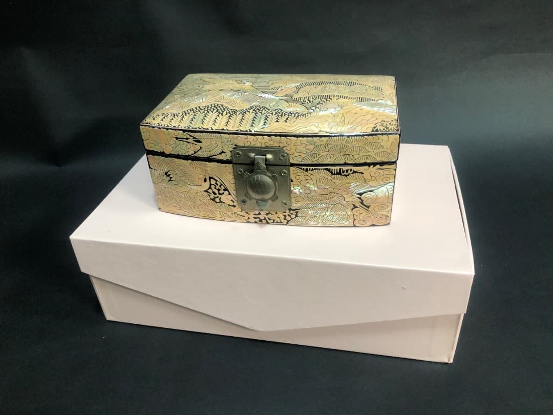 螺鈿細工　宝石箱 松鶴紋 小箱 　ジュエリーケース　韓国伝統工芸