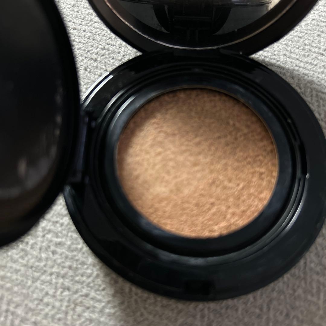 CHANEL クッションファンデーション グロウ　10 ベージュ