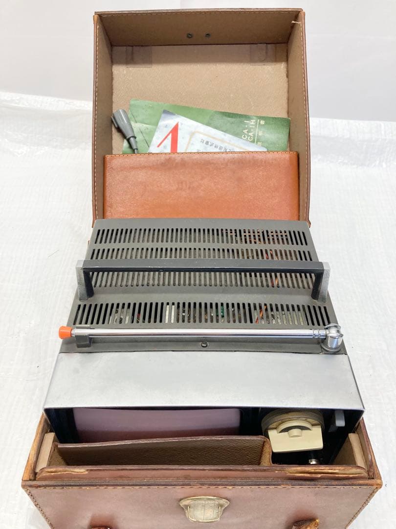 【レトロ】SONY トランジスタ　ブラウン管テレビ　5-303型