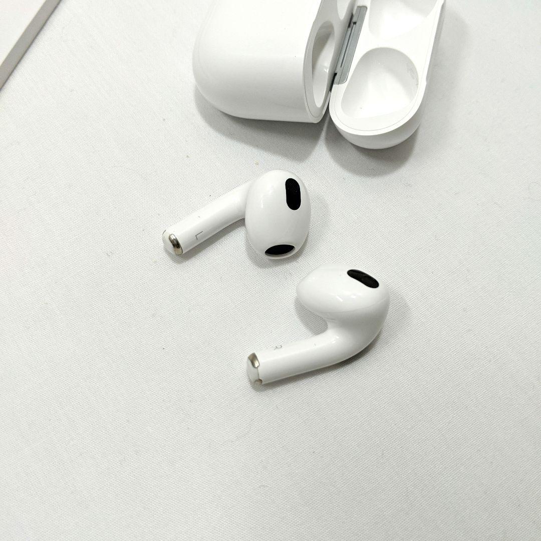 AirPods 3　A2564 A2565 A2566 充電ケース左右イヤホン
