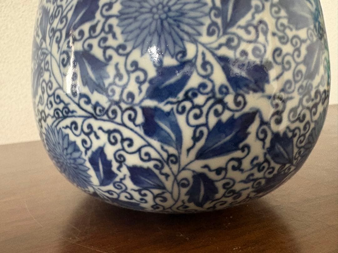 中国の花瓶　壺　青花磁器　染付 569g