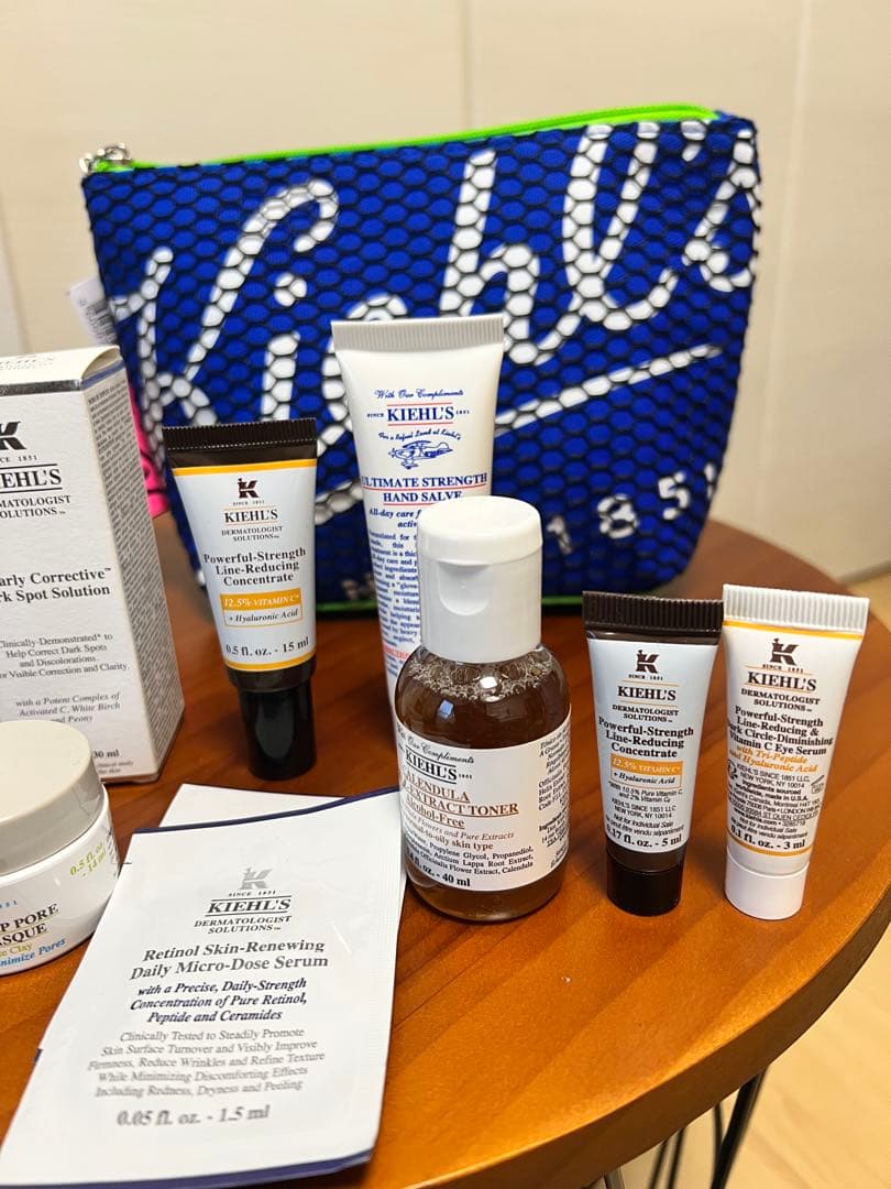 Kiehl's スキンケアセット　限定ポーチ付き