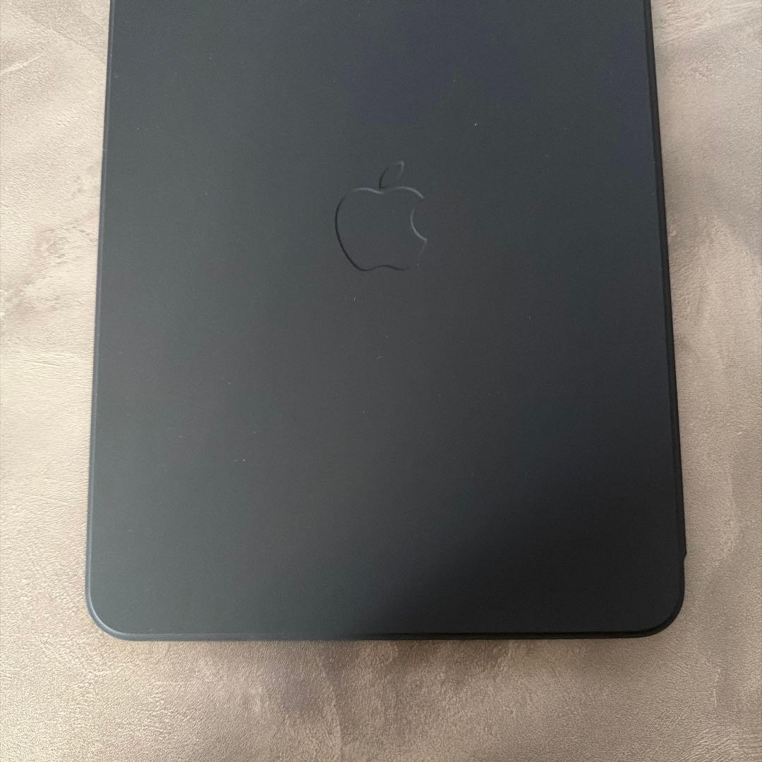 iPad Pro 11インチ (M5) Smart Folio ブラック