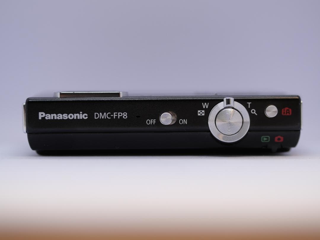 LUMIX DMC-FP8 12メガピクセル