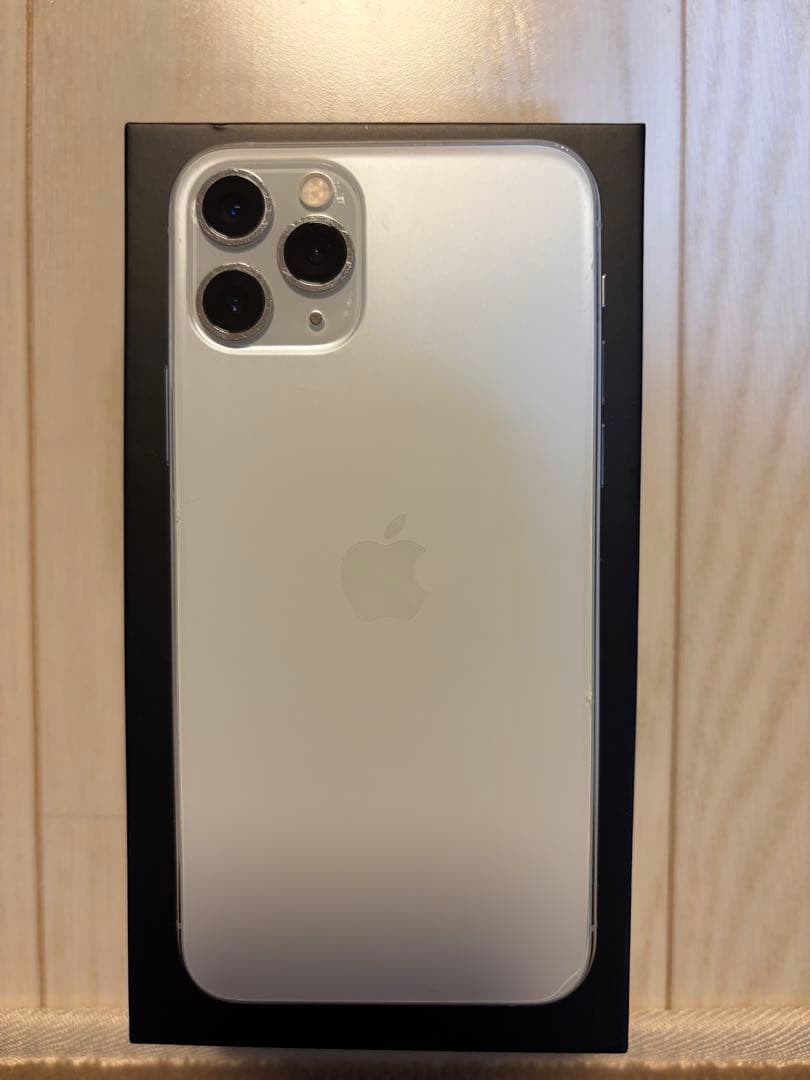 iPhone11pro シルバー