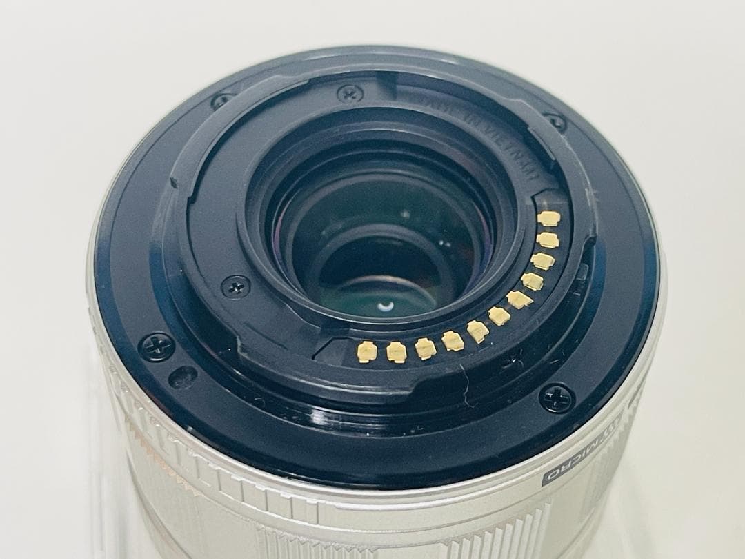 ★ほぼ新品★OLYMPUS M.ZUIKO 14-42mm F3.5-5.6 Ⅱ