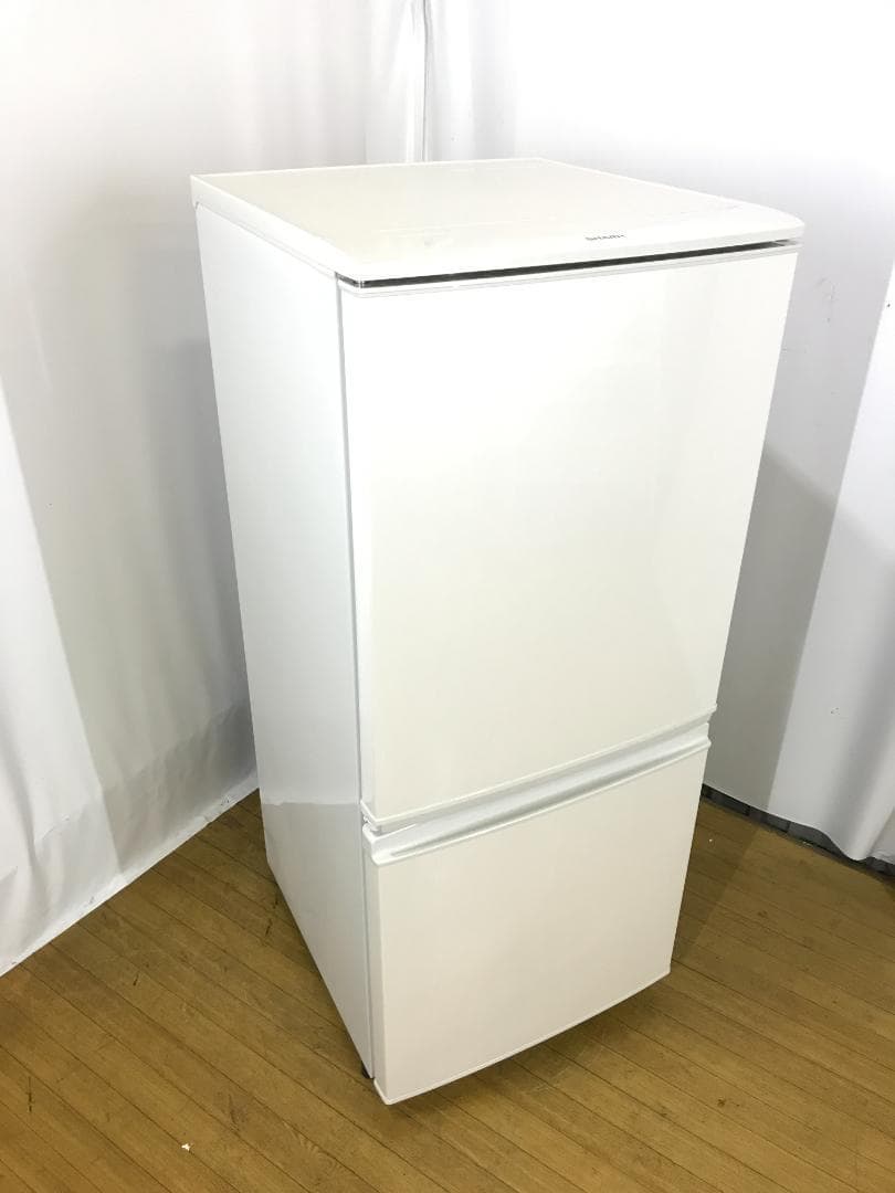 美品 中古 SHARP137L冷蔵庫【SJ-D14A-W】