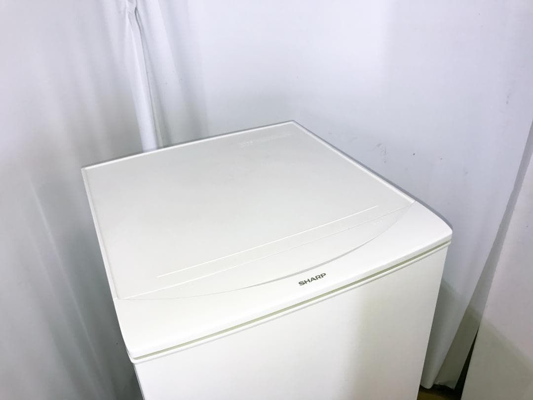 美品 中古 SHARP137L冷蔵庫【SJ-D14A-W】