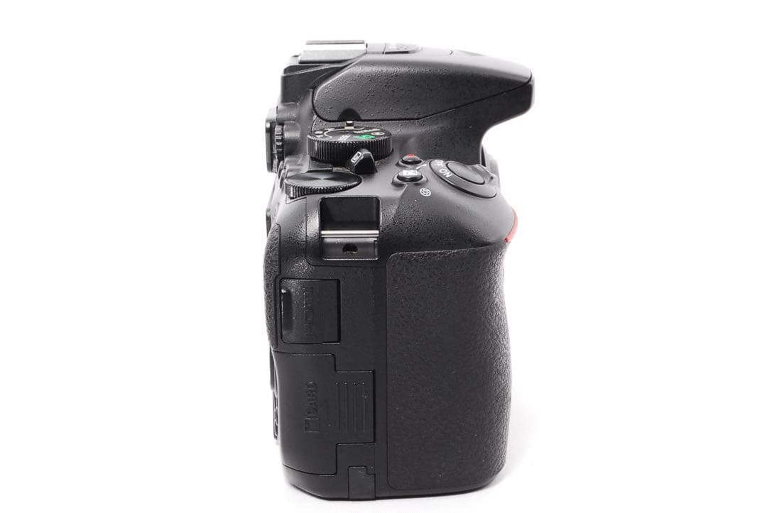 ◆WiFiで楽々転送◆Nikon D5500◆一眼レフカメラ◆すぐ使える◆美品◆