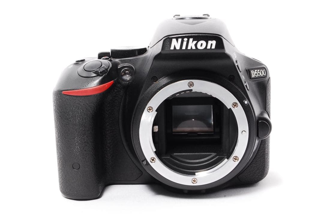 ◆WiFiで楽々転送◆Nikon D5500◆一眼レフカメラ◆すぐ使える◆美品◆