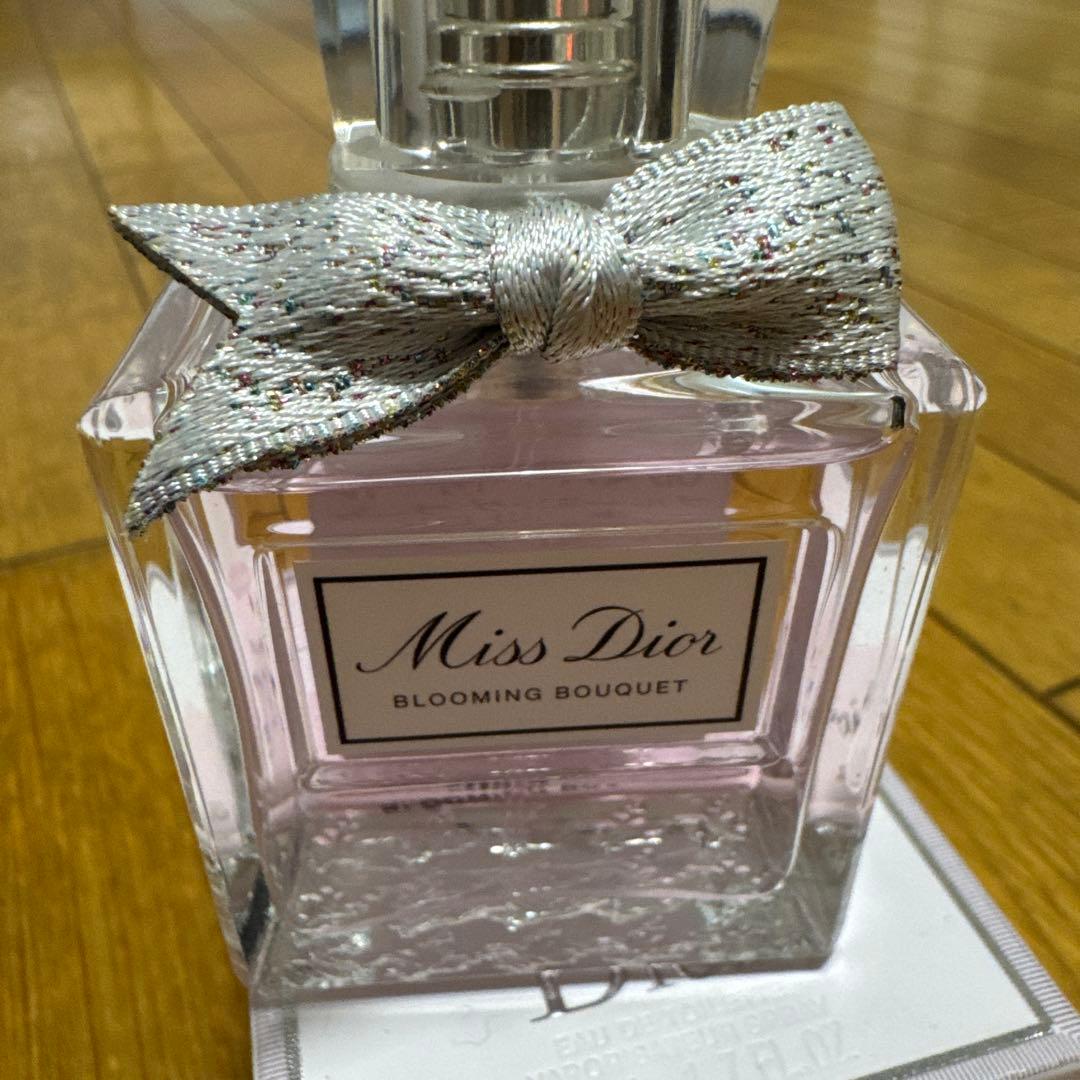 DIOR ミス ディオール ブルーミングブーケMiss Dior