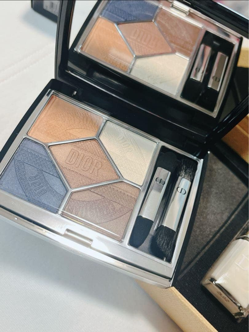 【Dior】 コフレディオリビエラ　（アイシャドウ＆ネイルポリッシュセット）