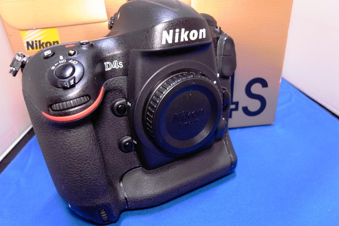 ニコン　D4s BT 充電器　XQD64GB S数205190枚　NIKON