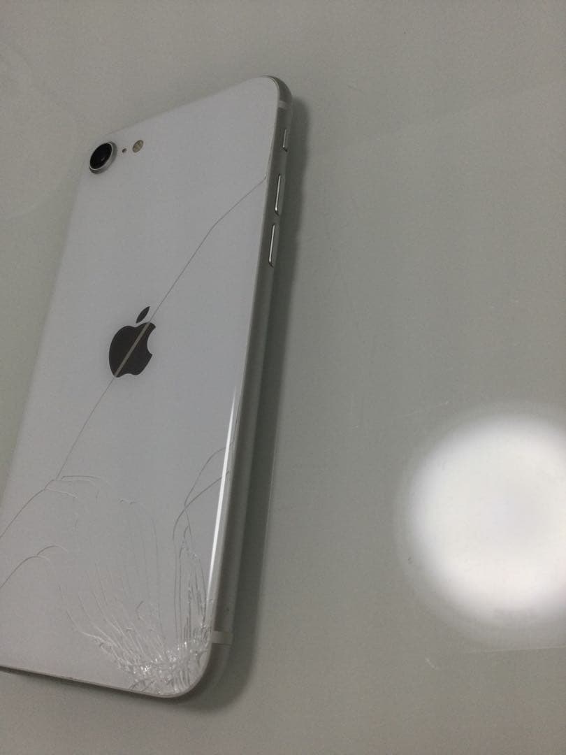 Apple iPhone SE2 128GB白 本体 ジャンク品 バッテリ87%