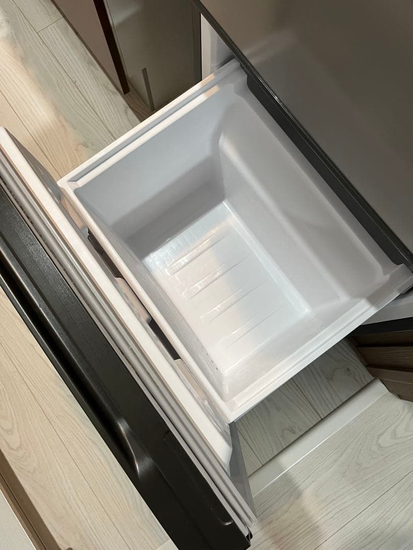 美品 高年式 AQUA 2ドア冷蔵庫 135L