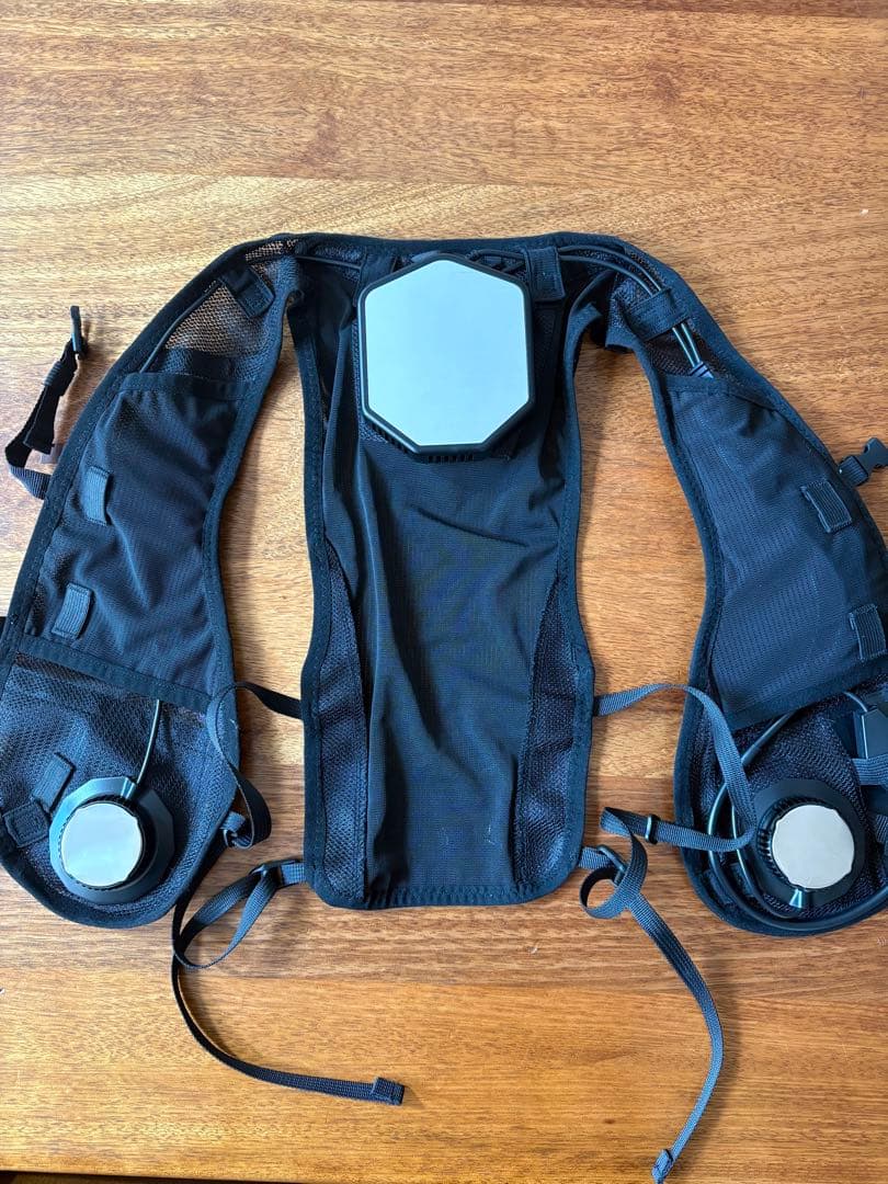 2024年製ワークマン ウィンドコアアイス×ヒーター ペルチェベスト