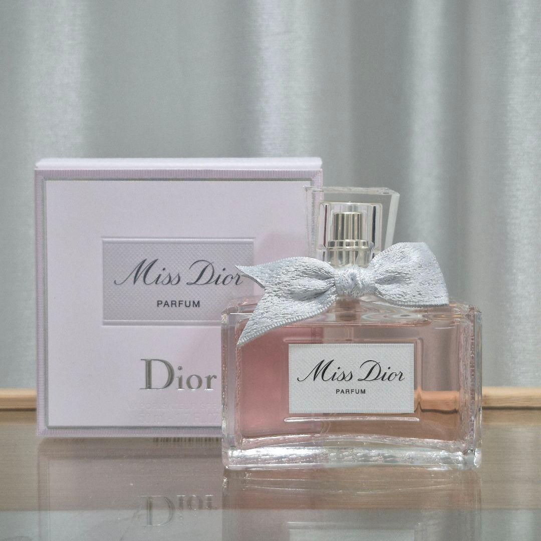 MissDior ミスディオール エッセンス パルファン 50ml　ポーチセット