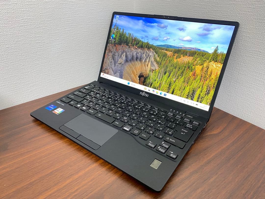 超軽量型 富士通 LIFEBOOK U9311 ノートパソコン　第11世代i7