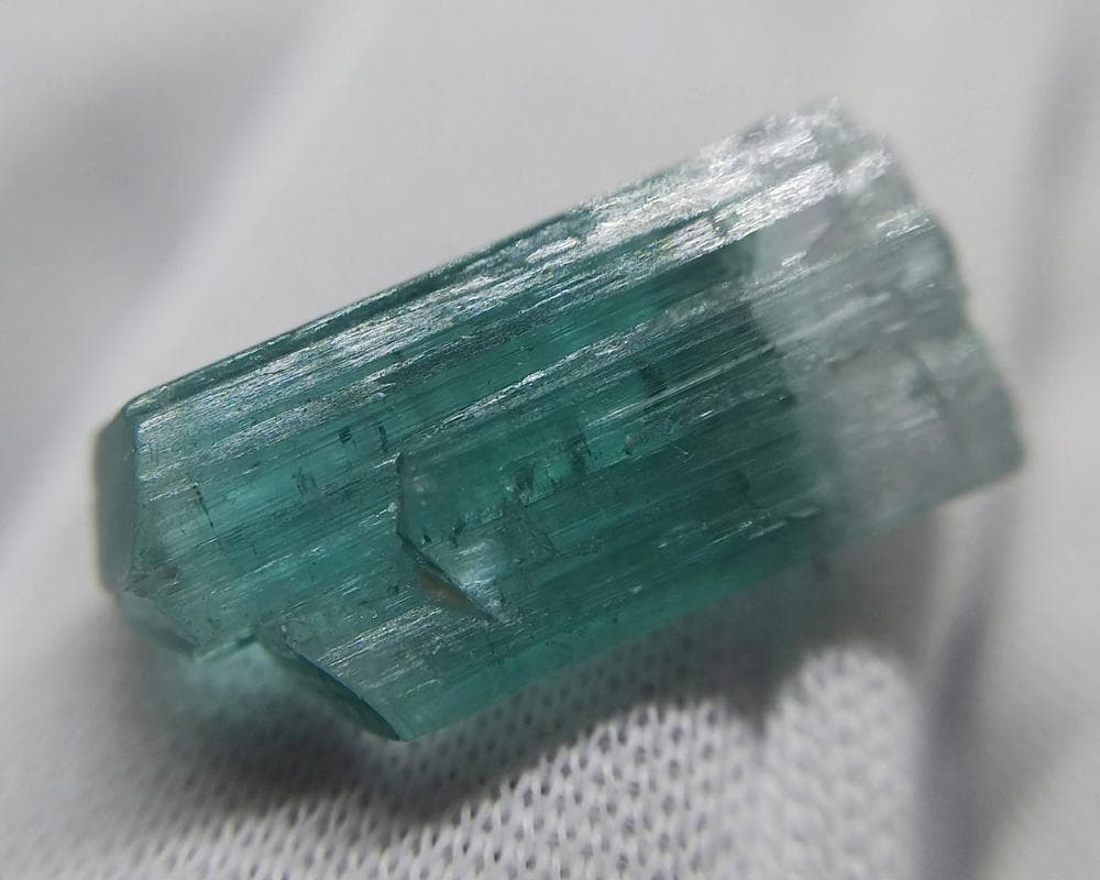 354 Peach鉱山産 トルマリン 結晶 原石