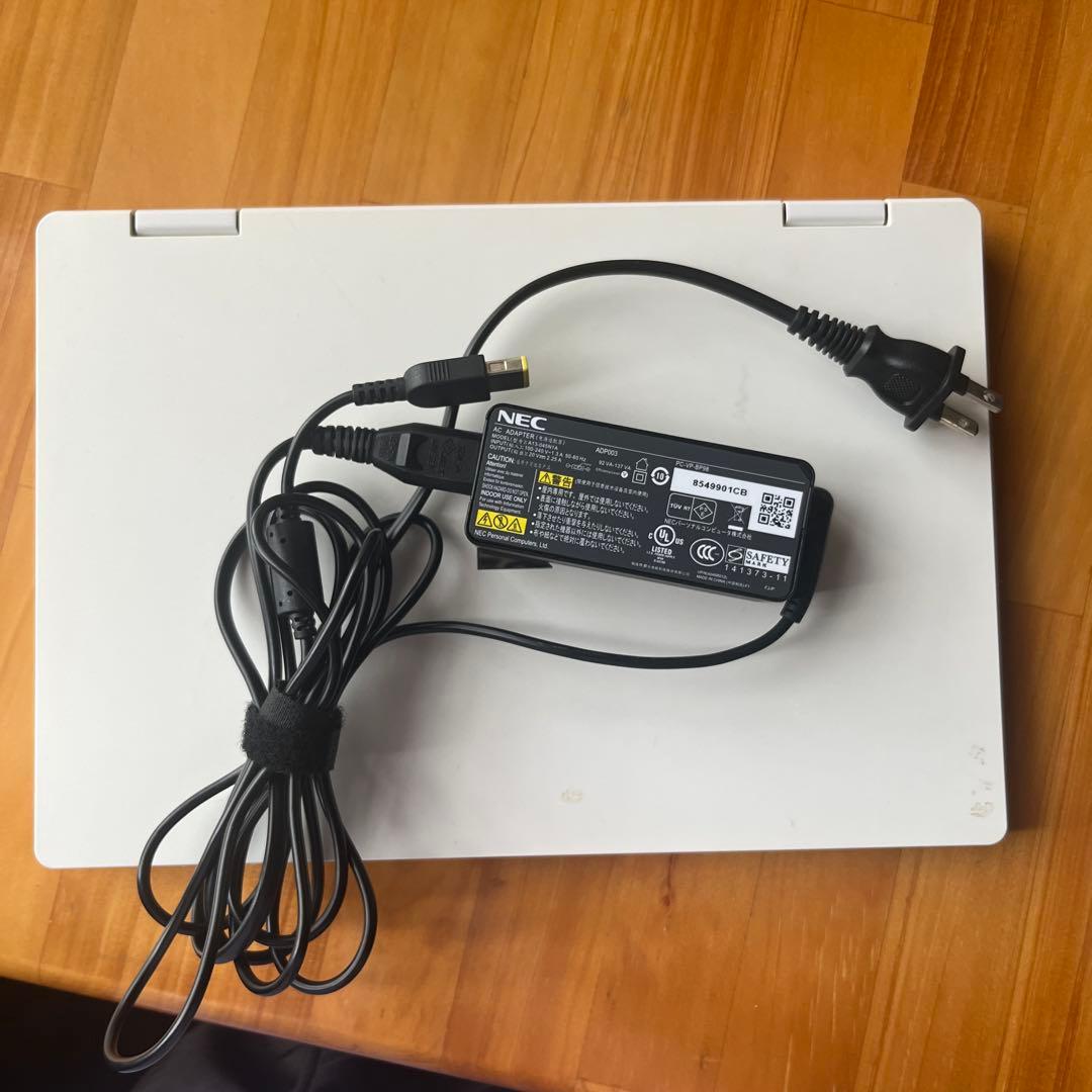 【値下げしました】NEC LAVIE ホワイトノートPC