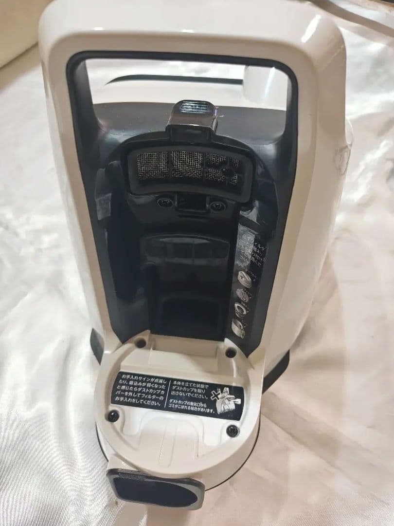 東芝　サイクロン掃除機　トルネオミニ軽量コンパクトVC‐C7A(W)2020年製