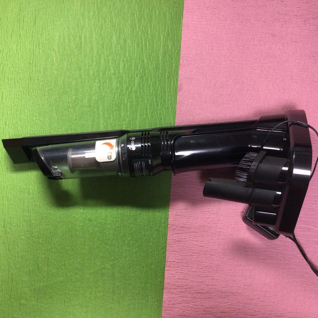 【スリム軽量ハンディクリーナー】BLACK&DECKER DVC320B01