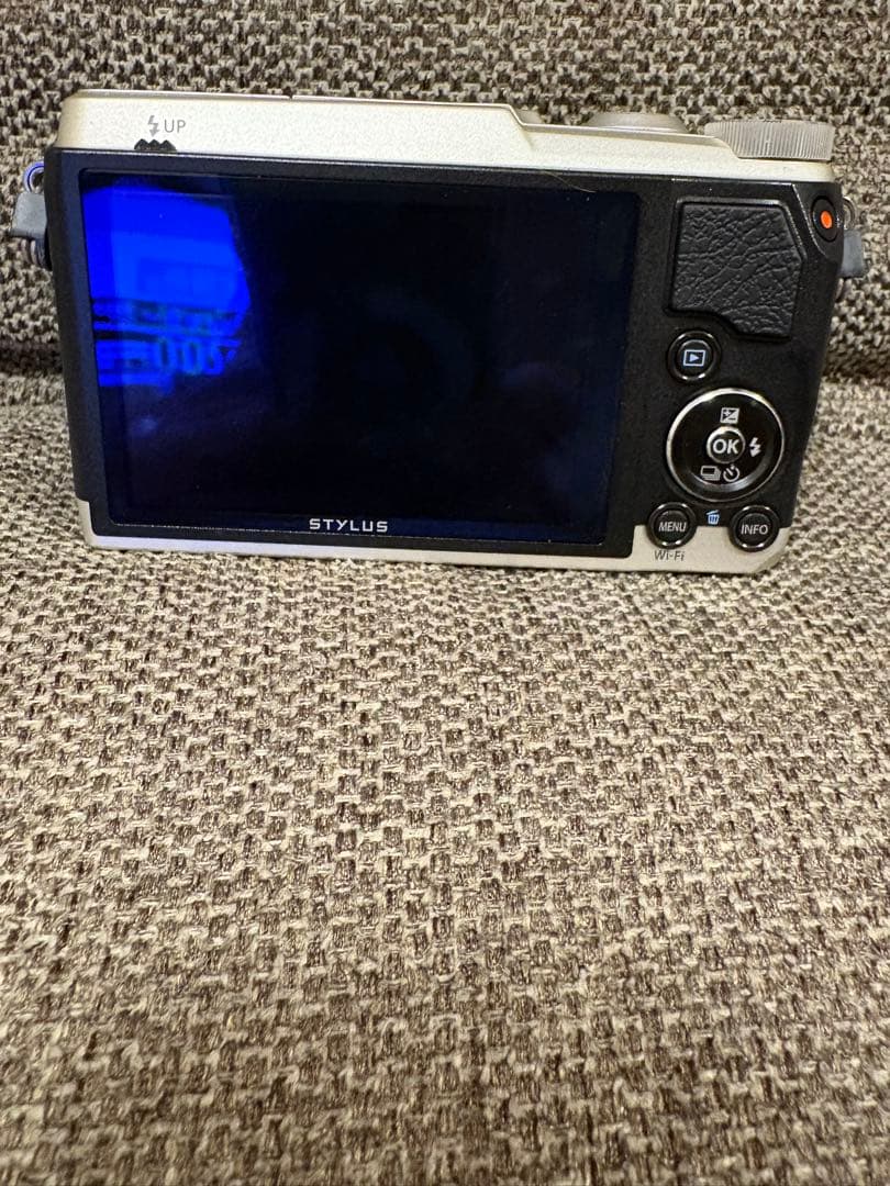 デジタルカメラ　オリンパスSH-1