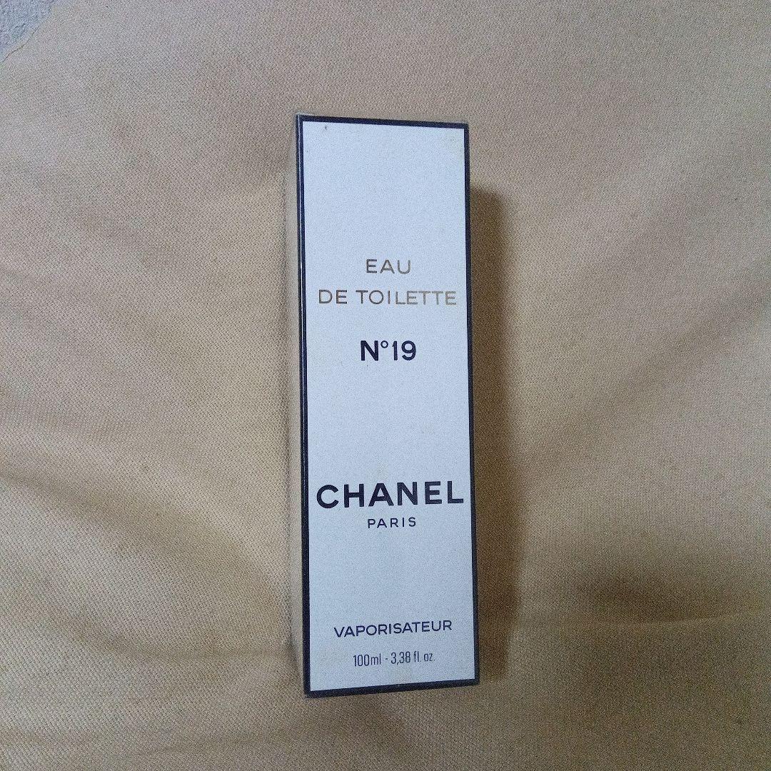 CHANEL Eau de Toilette N°19 100㎖　新品　未開封