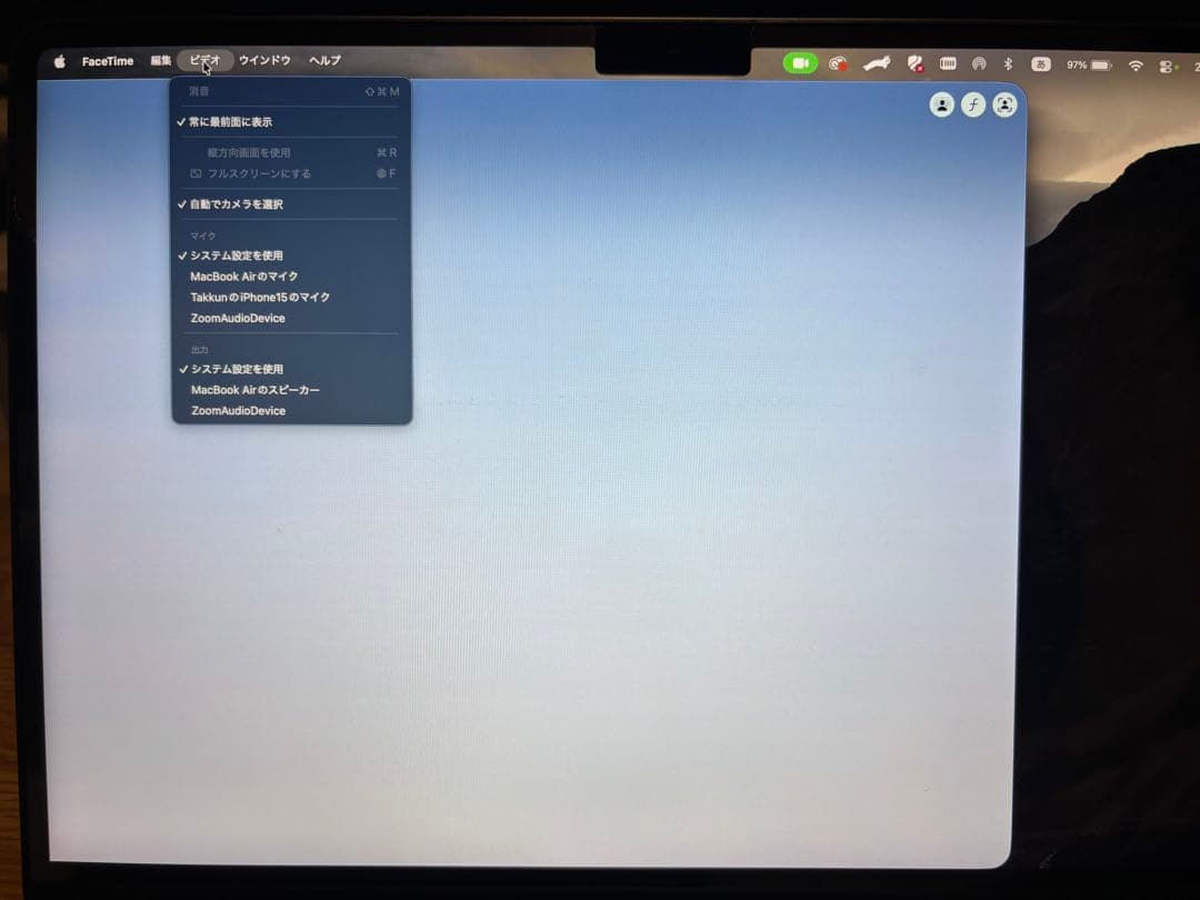 Apple MacBook Air M2 2022 カメラ不具合あり