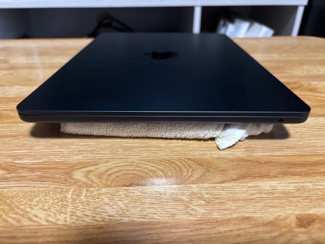Apple MacBook Air M2 2022 カメラ不具合あり