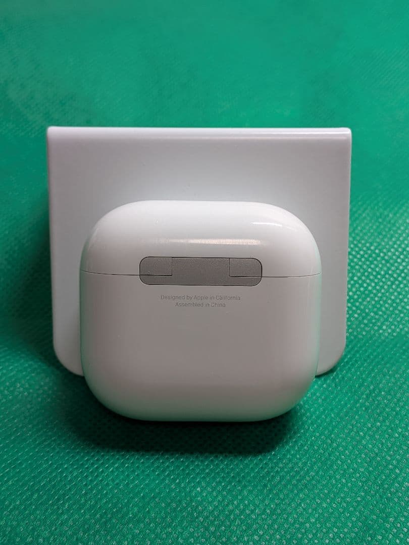 【正規品】Apple AirPods 第4世代 充電ケースのみ