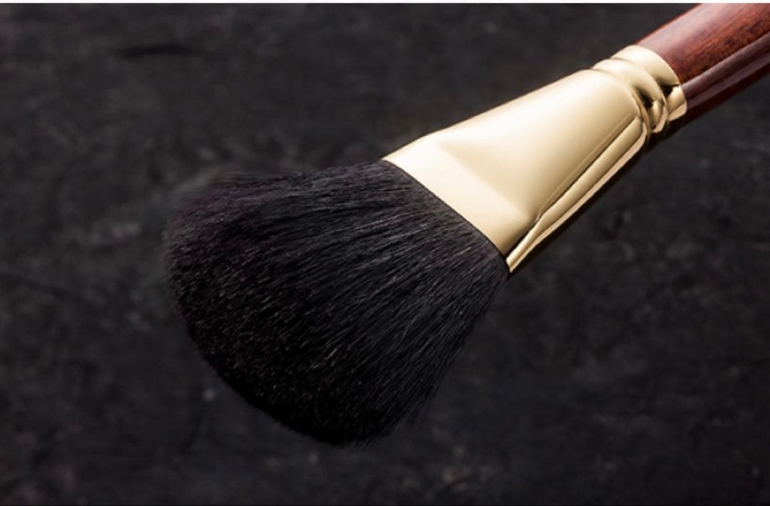 新品未使用❗️ウエダBISYODO ファンデーションブラシ　SALE
